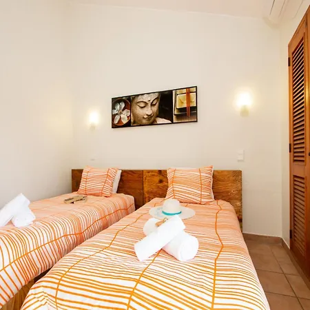 Villa Villa In Albufeira Near Praia Da Oura Beach Albufeira