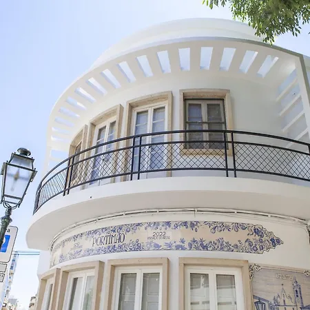 Villa In Albufeira Near Praia Da Oura Beach Villa *