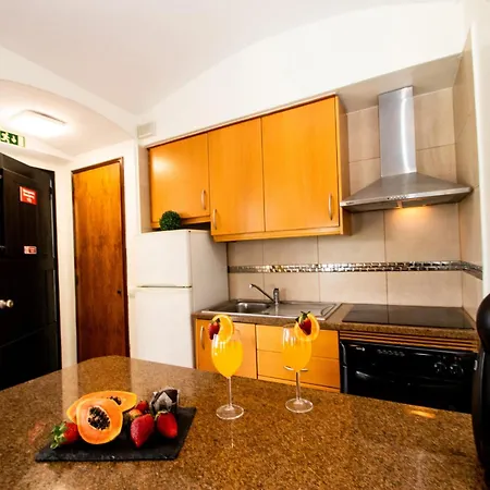 Villa Villa In Albufeira Near Praia Da Oura Beach